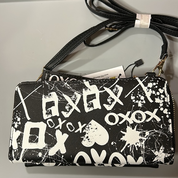 Wallet - Picture 2 of 2